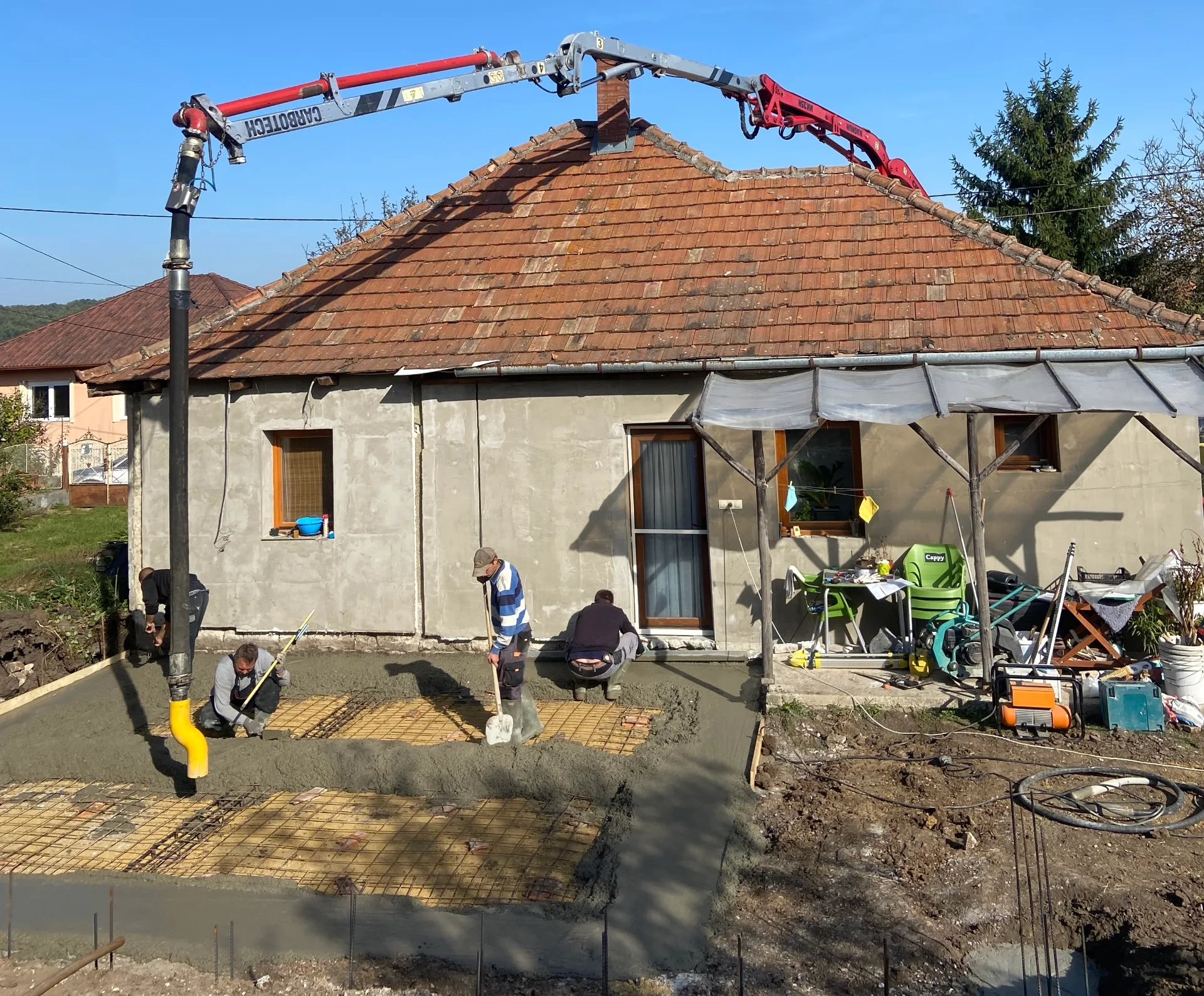 Beton_Jumix_Car_betonszallitas_betonpumpalas